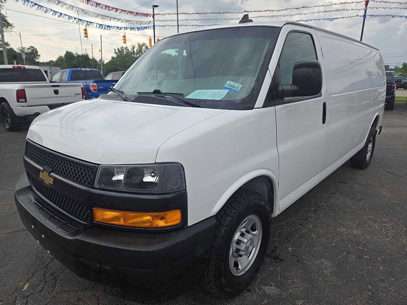 Used 2021 Chevrolet Express 2500 Extended image 1