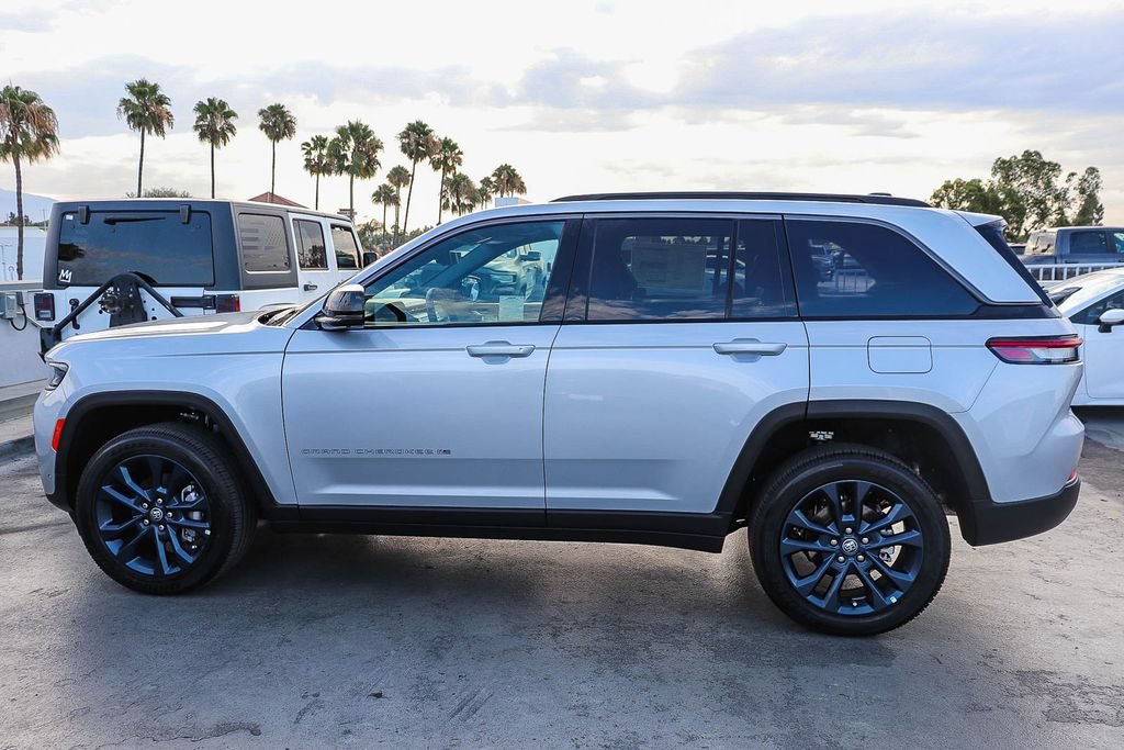 New 2026 Jeep Grand Cherokee Limited AWD/4WD image 14