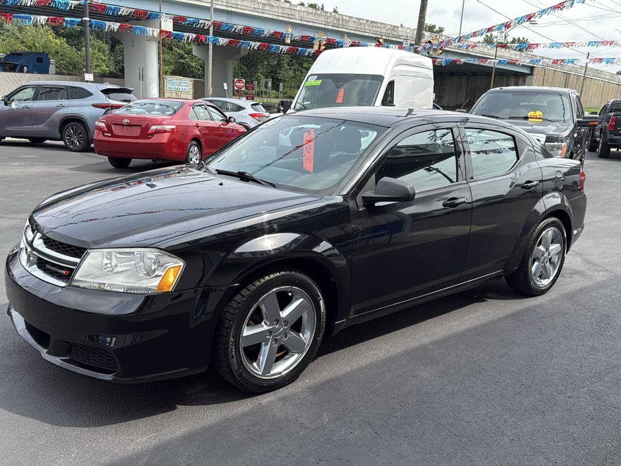Used 2012 Dodge Avenger SE FWD image 8