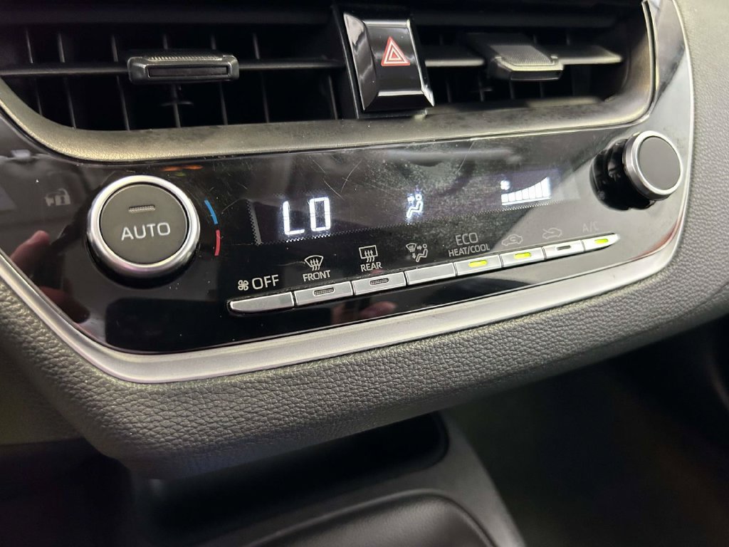 Certified 2025 Toyota Corolla LE FWD image 24