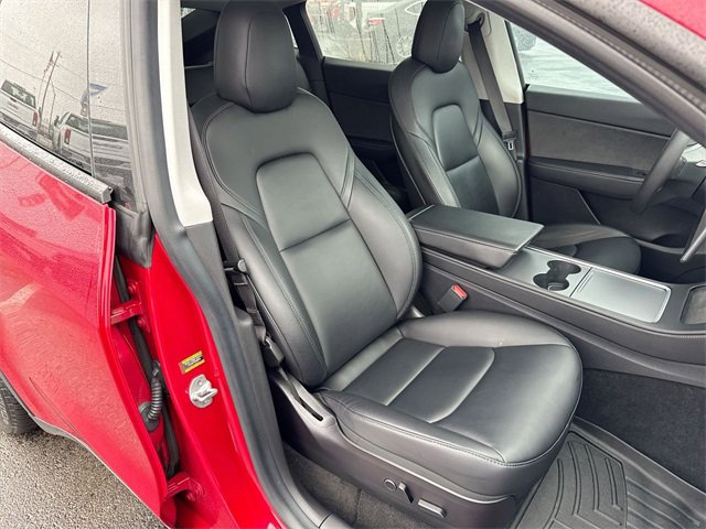 Used 2021 Tesla Model Y Long Range image 25