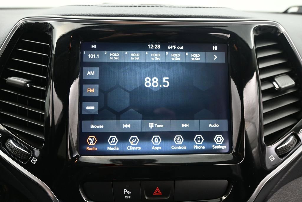 Used 2020 Jeep Cherokee Limited AWD/4WD image 22