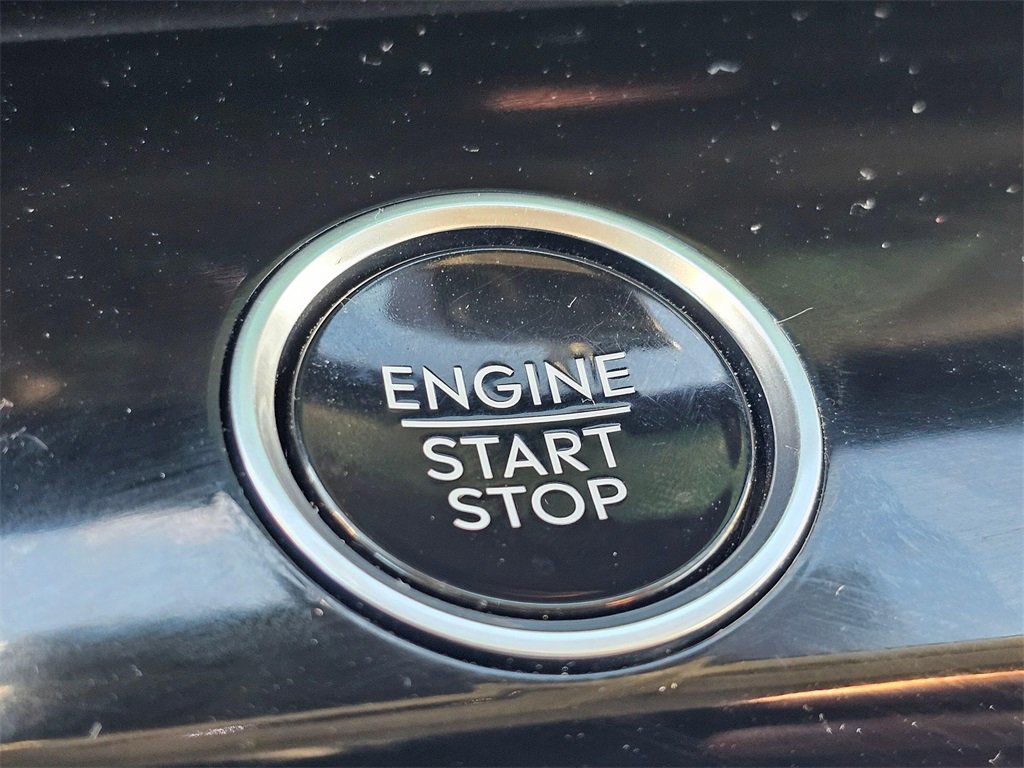 Used 2025 Lincoln Navigator L Reserve image 22