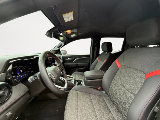 Used 2024 Chevrolet Colorado Z71 w/ Z71 Convenience Package 2 AWD/4WD image 9