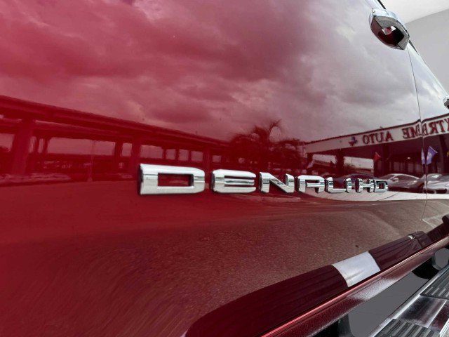 Used 2024 GMC Sierra 2500 Denali w/ Denali Reserve Package image 16