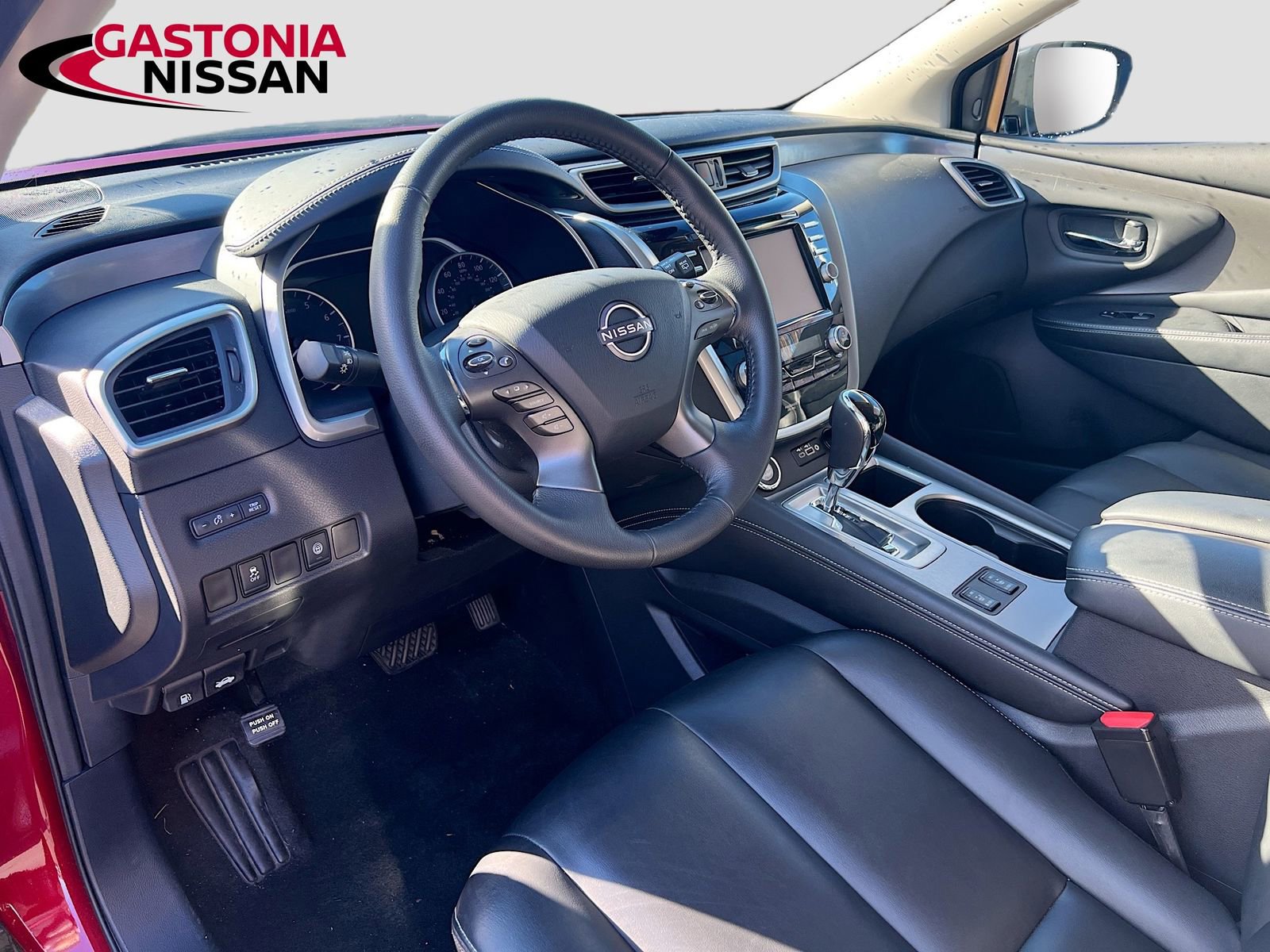 Used 2024 Nissan Murano SV image 11