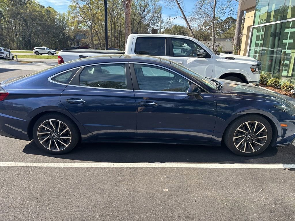 Used 2021 Hyundai Sonata Limited w/ Preferred Accessory Package image 5