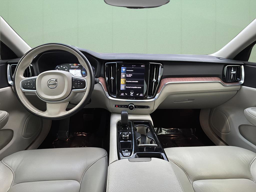 Used 2022 Volvo S60 T8 R-Design Expression w/ Premium Package image 24