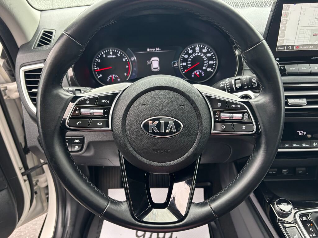 Used 2021 Kia Seltos SX w/ SX Sunroof Package image 18