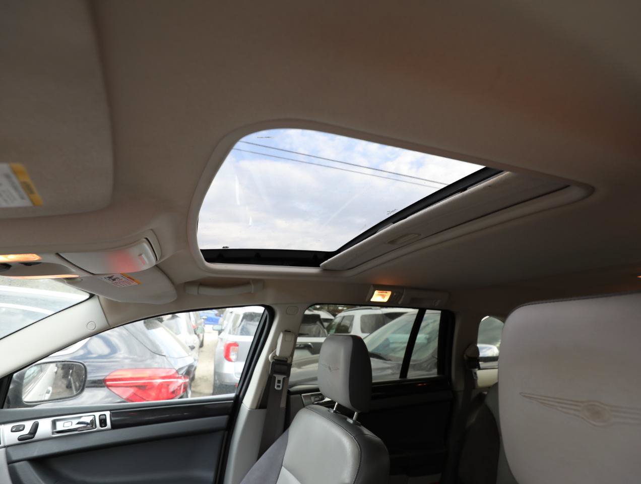 Used 2008 Chrysler Pacifica Touring FWD image 17