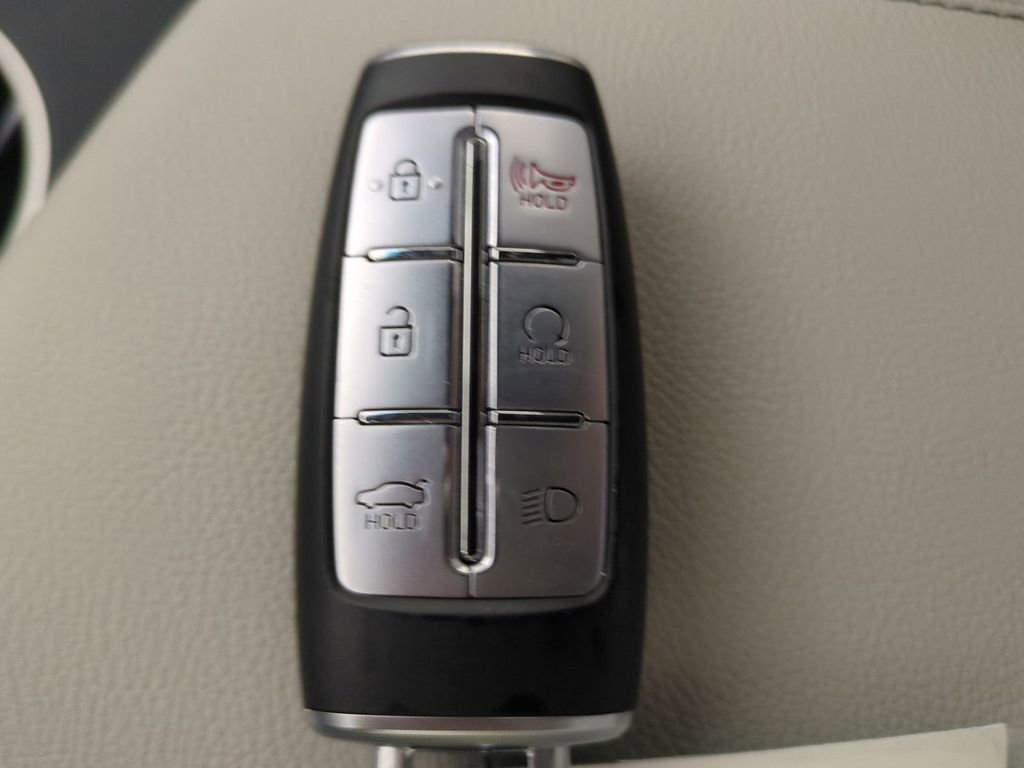 Used 2023 Genesis G70 2.0T w/ Sport Prestige Package image 37