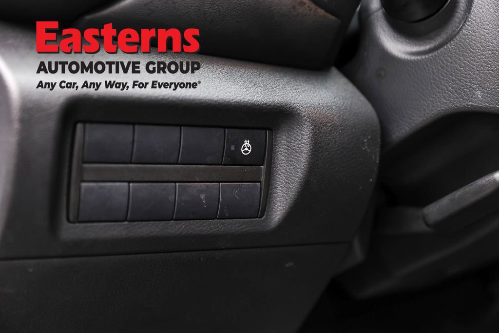 Used 2023 Nissan Kicks SR w/ SR Premium Package image 21