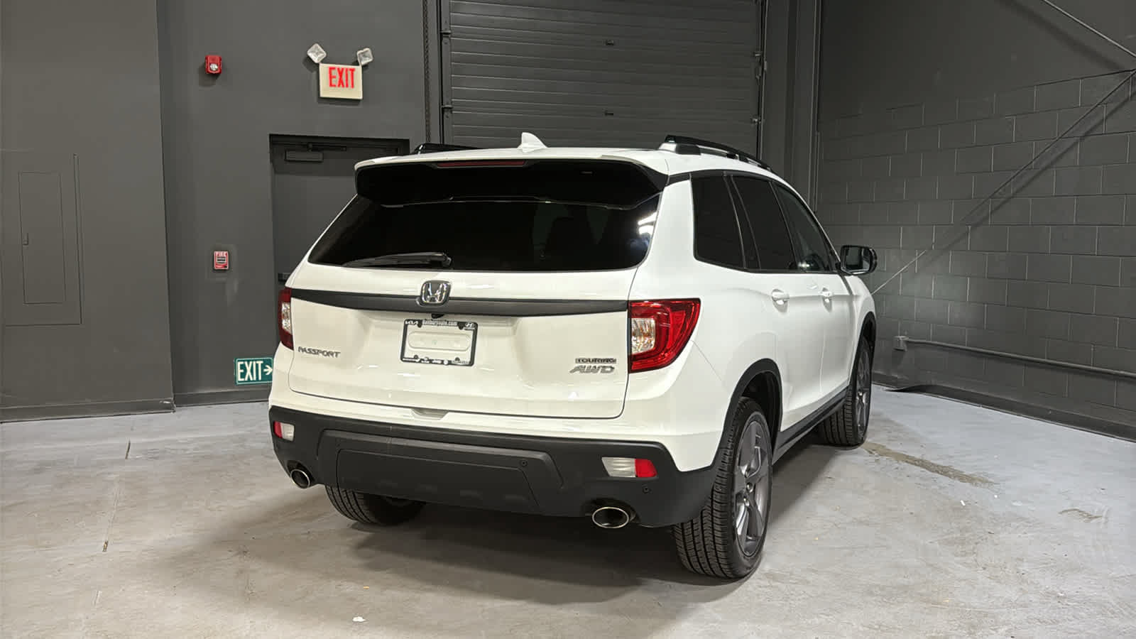 Used 2021 Honda Passport Touring image 4