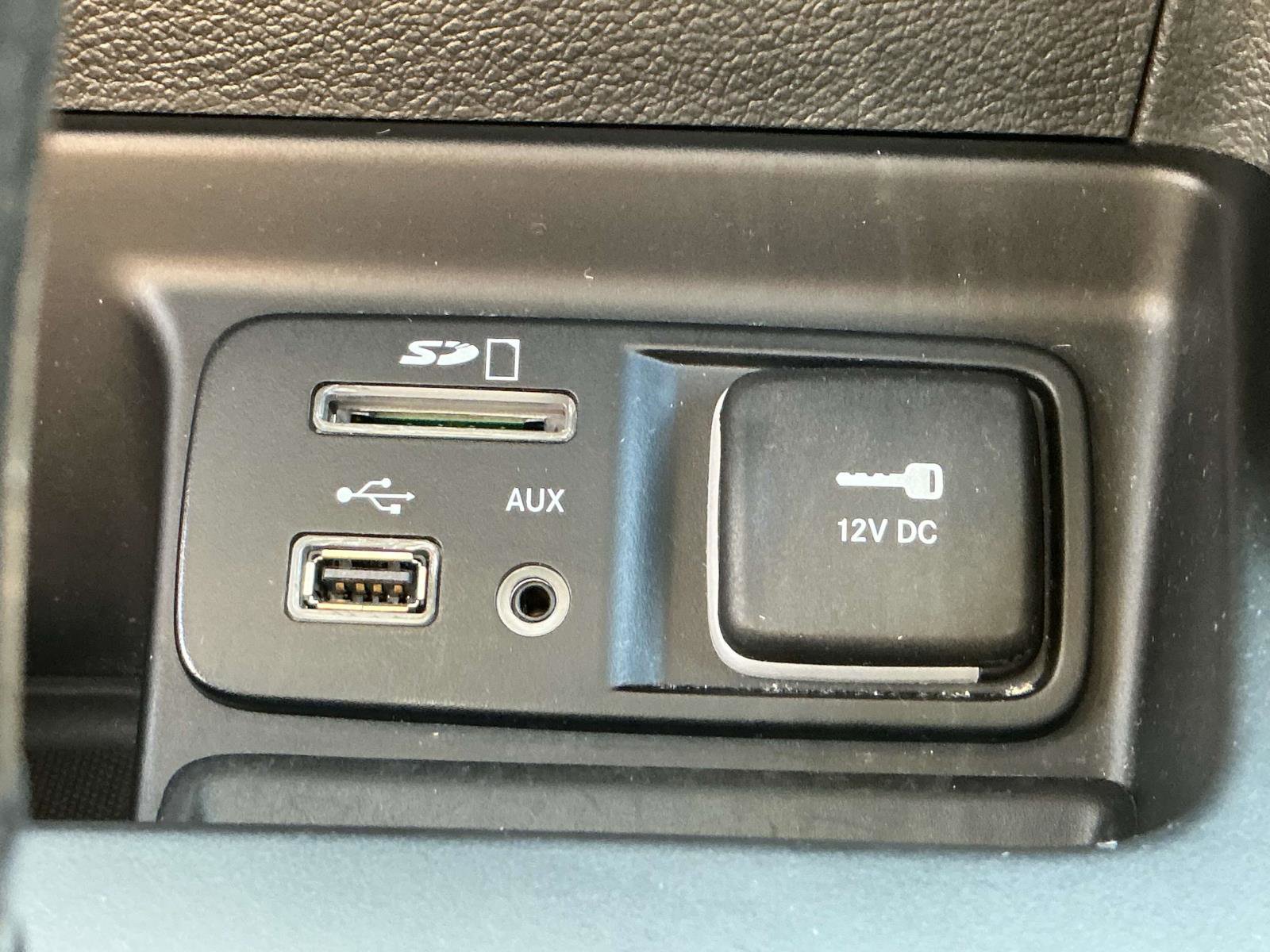 Used 2018 Jeep Cherokee Latitude image 15