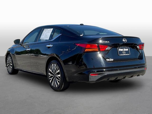 Used 2025 Nissan Altima 2.5 SV FWD image 5