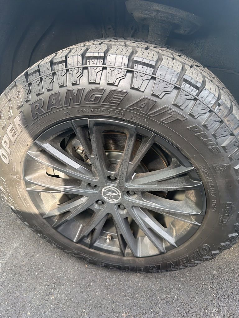 Used 2021 Toyota RAV4 LE image 6