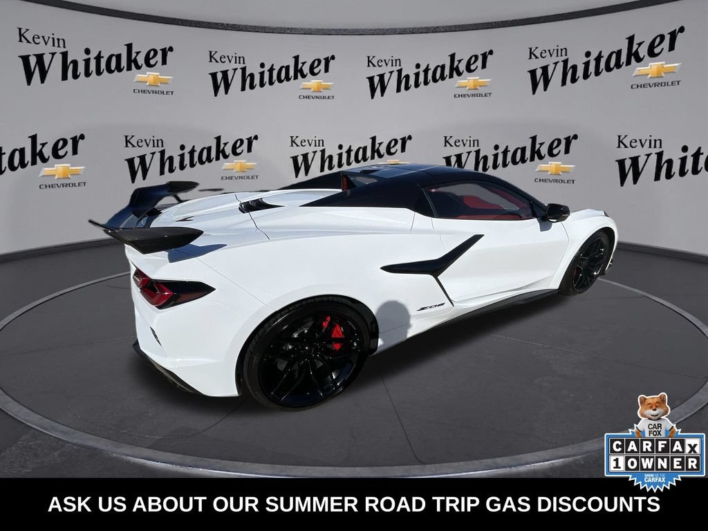 Used 2026 Chevrolet Corvette Z06 RWD image 9