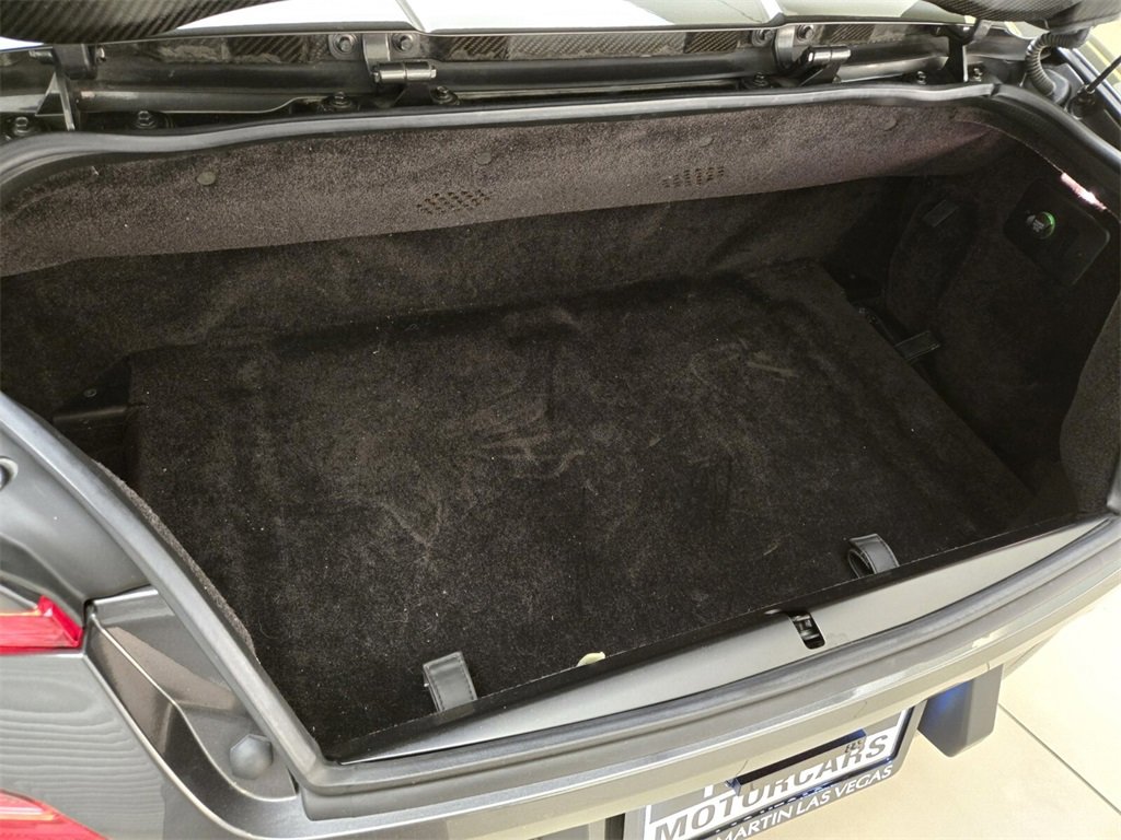 Used 2015 Aston Martin Vanquish Volante image 20