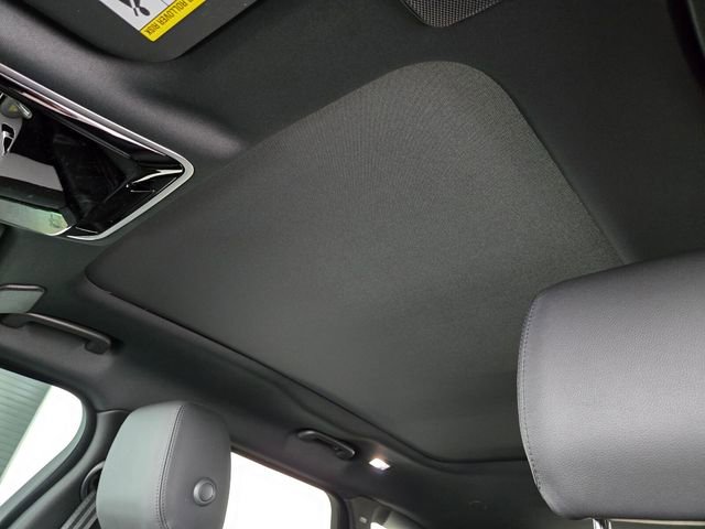 New 2026 Land Rover Range Rover Velar S image 11