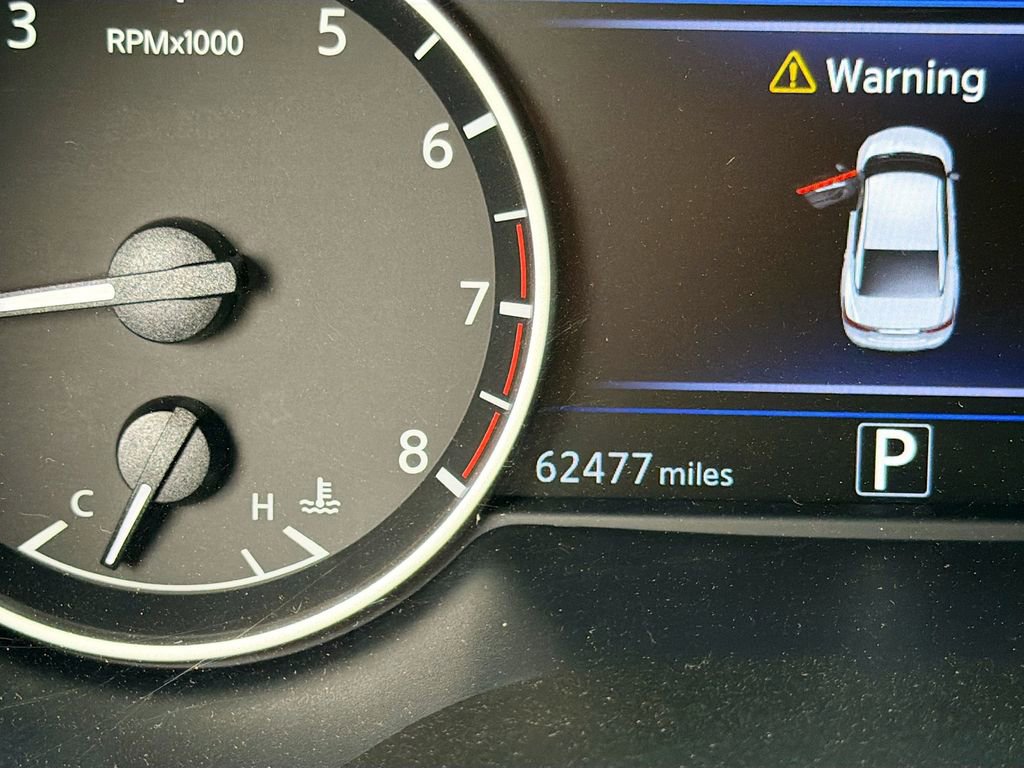 Used 2022 Nissan Maxima Platinum w/ Sport Mat Group FWD image 12