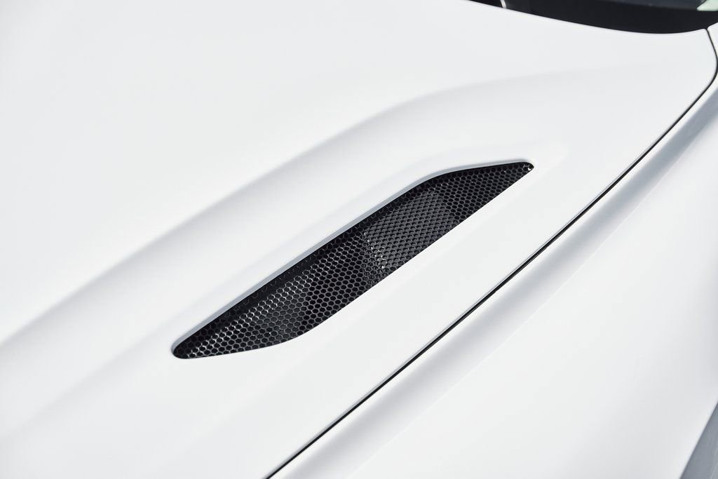 Used 2017 Aston Martin Vanquish S RWD image 11