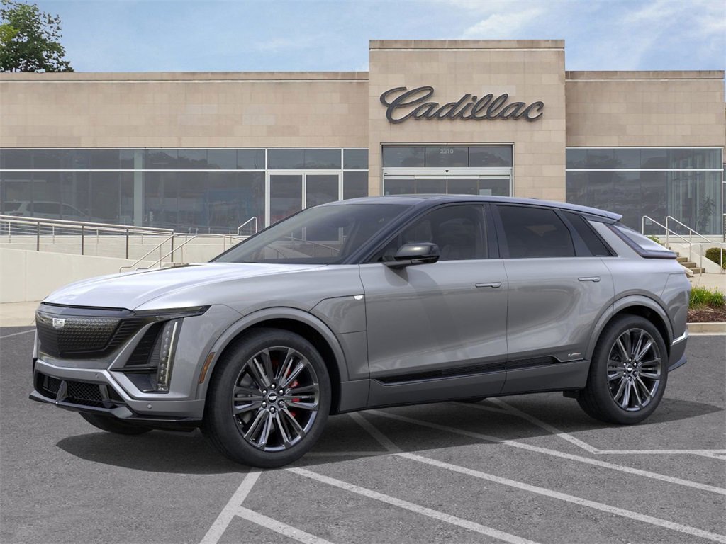 New 2026 Cadillac Lyriq V image 2