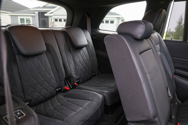 Used 2026 Mercedes-Benz GLS 63 AMG 4MATIC image 38