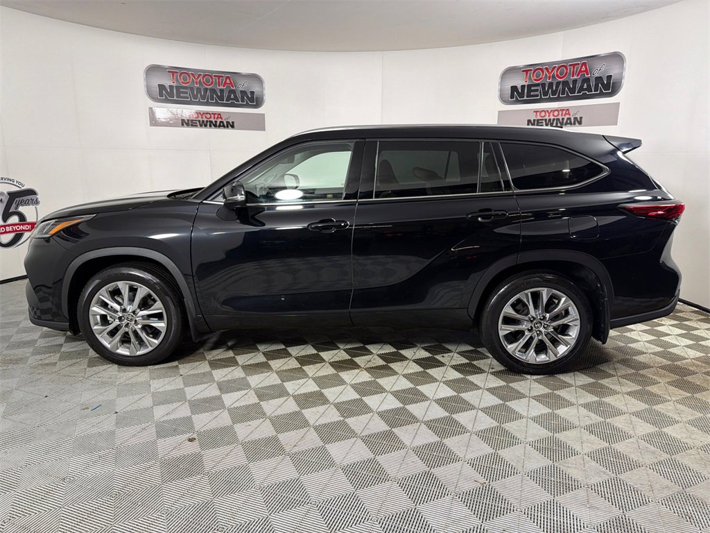 Used 2020 Toyota Highlander Limited image 8