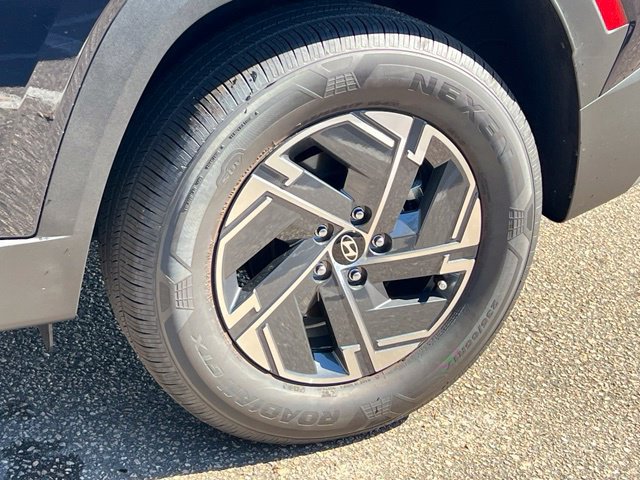 Used 2026 Hyundai Tucson Blue SE AWD/4WD image 40