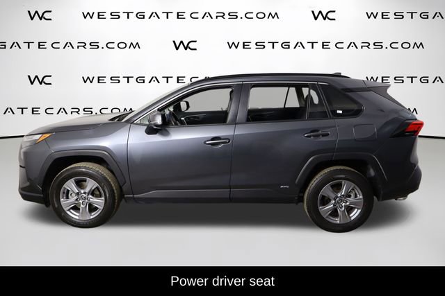Used 2024 Toyota RAV4 XLE w/ Convenience Package image 5