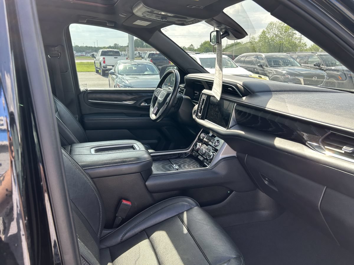 Used 2022 GMC Yukon Denali AWD/4WD image 8
