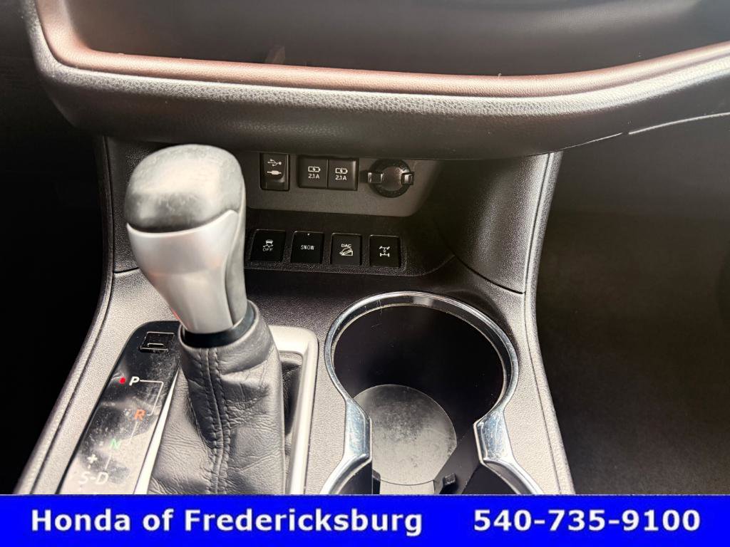 Used 2017 Toyota Highlander Limited image 26