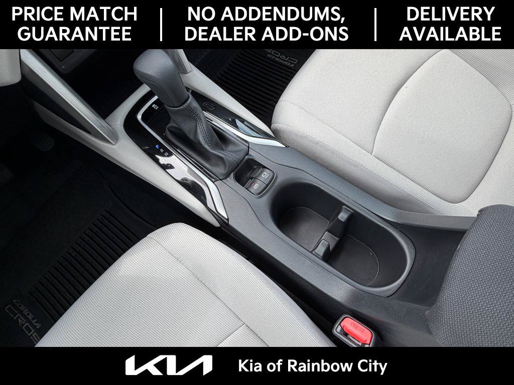 Used 2025 Toyota Corolla Cross L FWD image 28