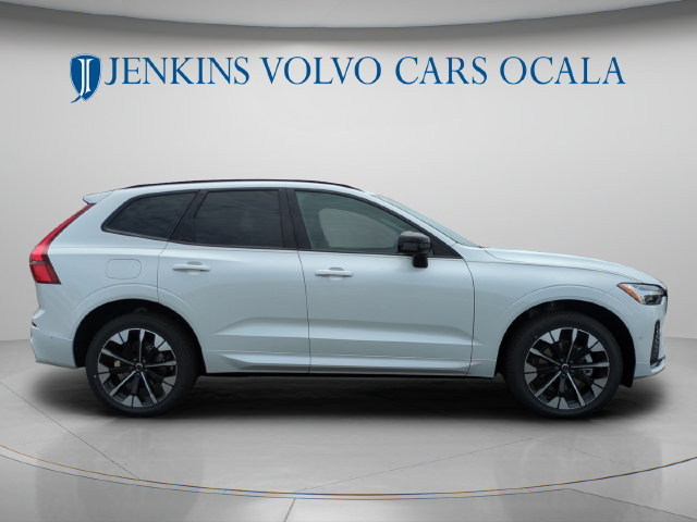 New 2026 Volvo XC60 B5 Plus w/ Climate Package AWD/4WD image 2