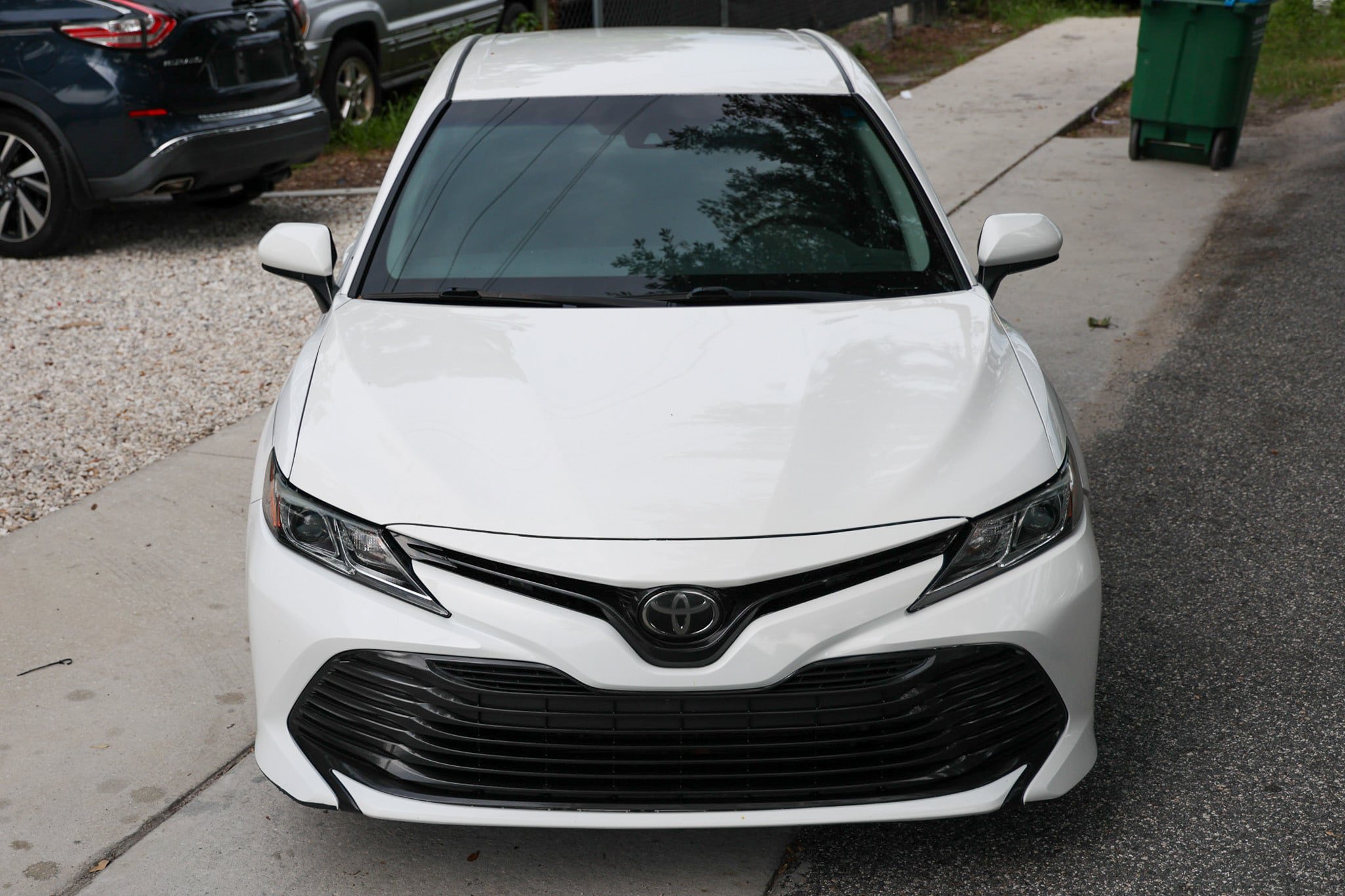 Used 2018 Toyota Camry LE FWD image 23