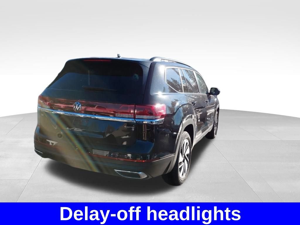 Used 2025 Volkswagen Atlas SE image 26