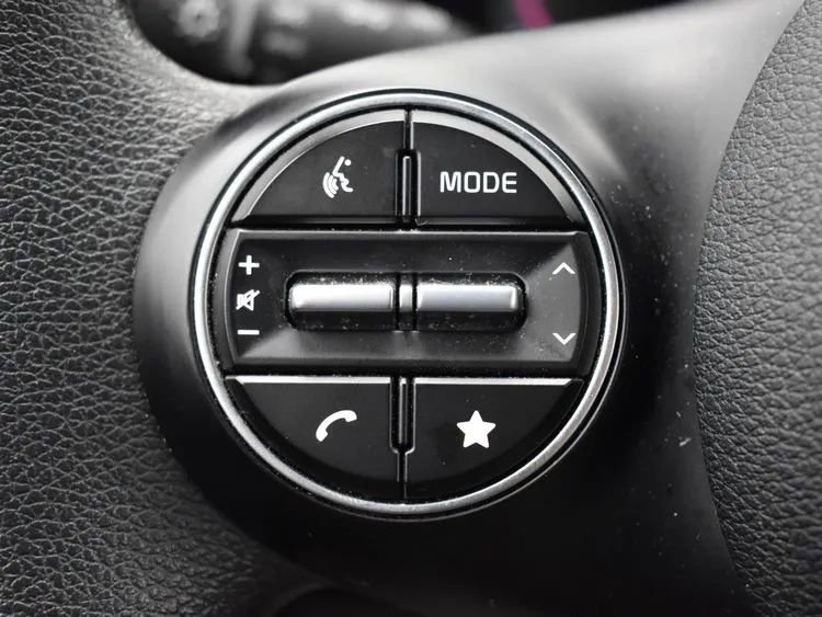 Used 2025 Kia Soul LX w/ LX Technology Package image 24