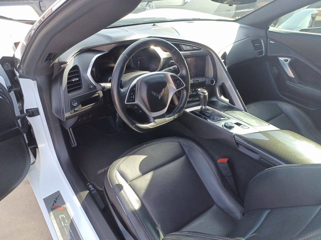 Used 2019 Chevrolet Corvette Stingray Coupe w/ Carbon Flash Badge Package image 18