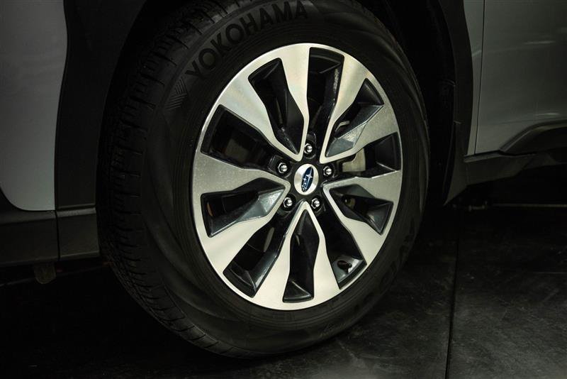 Used 2024 Subaru Outback Touring XT AWD/4WD image 3
