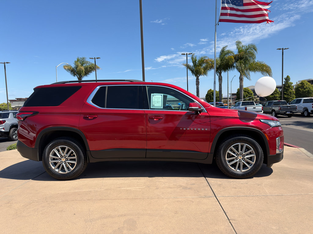 Used 2023 Chevrolet Traverse LT FWD image 4