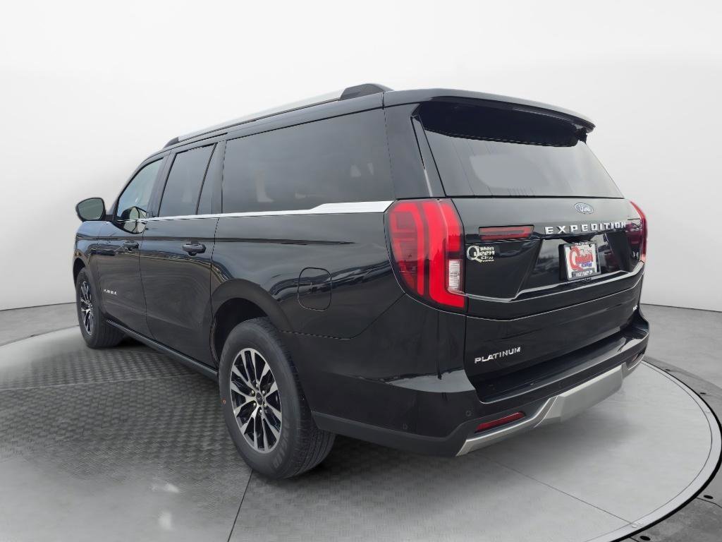 Used 2025 Ford Expedition Max Platinum AWD/4WD image 3