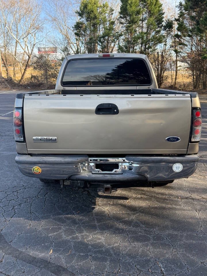 Used 2005 Ford F250 XLT AWD/4WD image 6