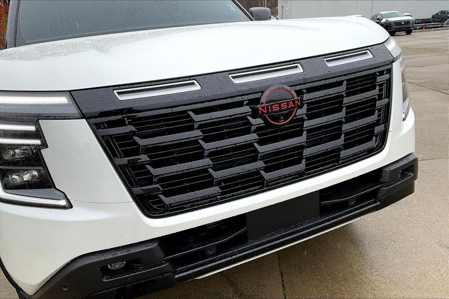 Used 2025 Nissan Armada PRO-4X w/ Pro-4X Premium Package image 37