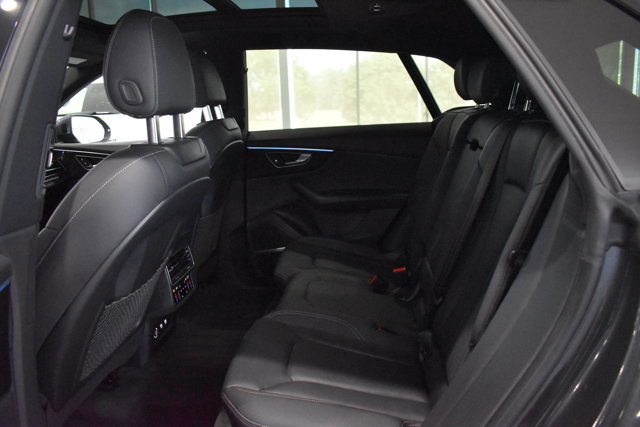 Used 2020 Audi Q8 Premium Plus AWD/4WD image 24