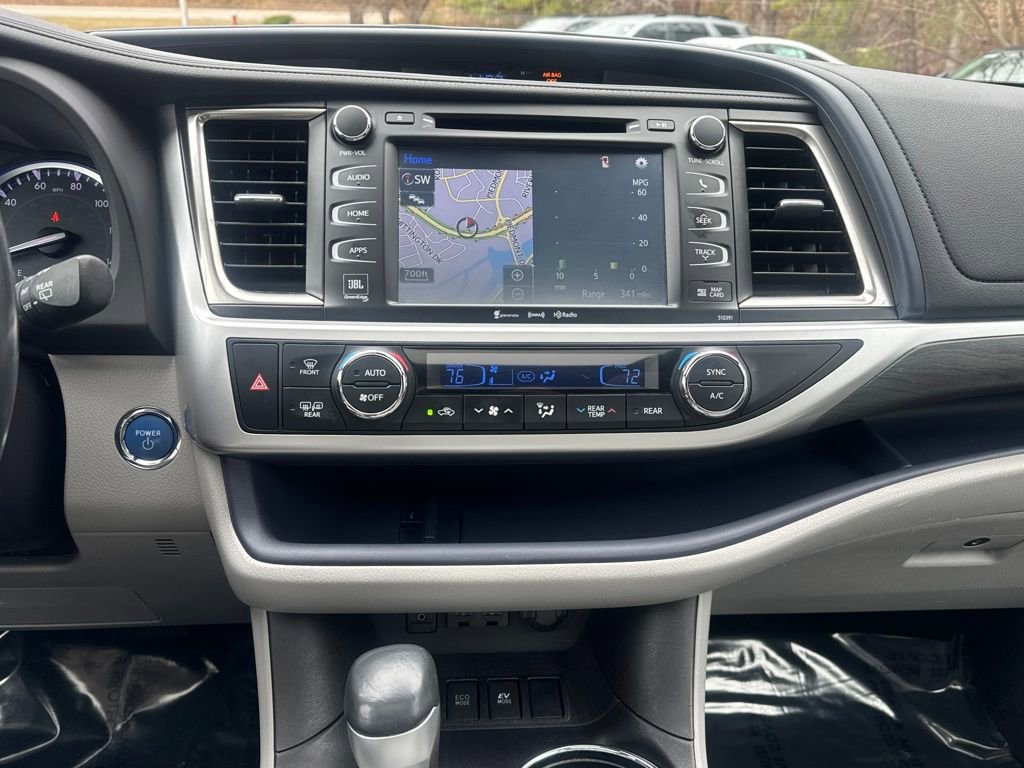 Used 2019 Toyota Highlander Limited image 14
