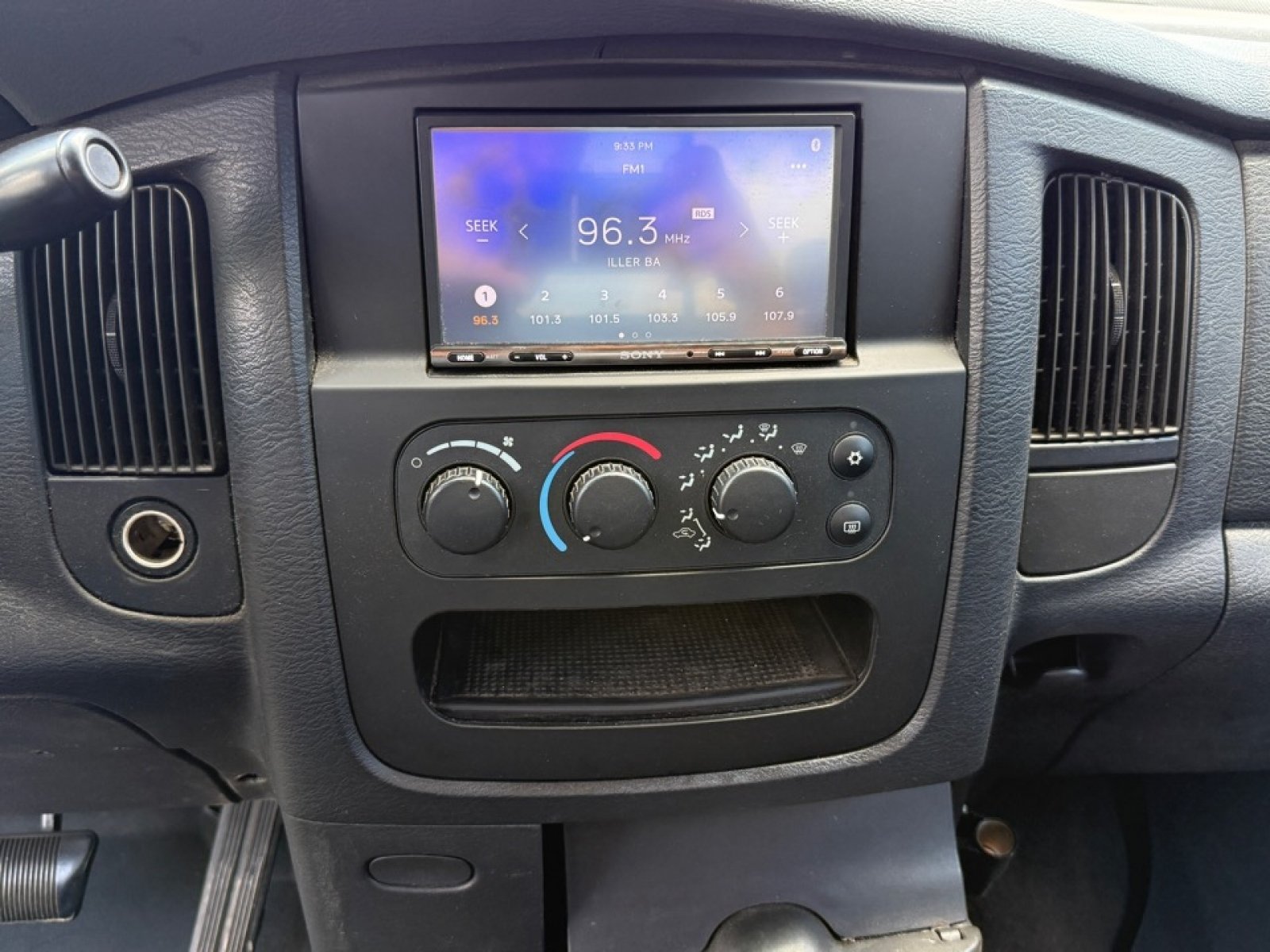 Used 2004 Dodge Ram 3500 Truck SLT w/ Sport Appearance Group RWD image 12