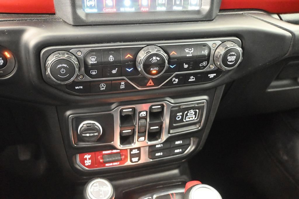 Used 2022 Jeep Gladiator Rubicon w/ LED Lighting Group AWD/4WD image 17