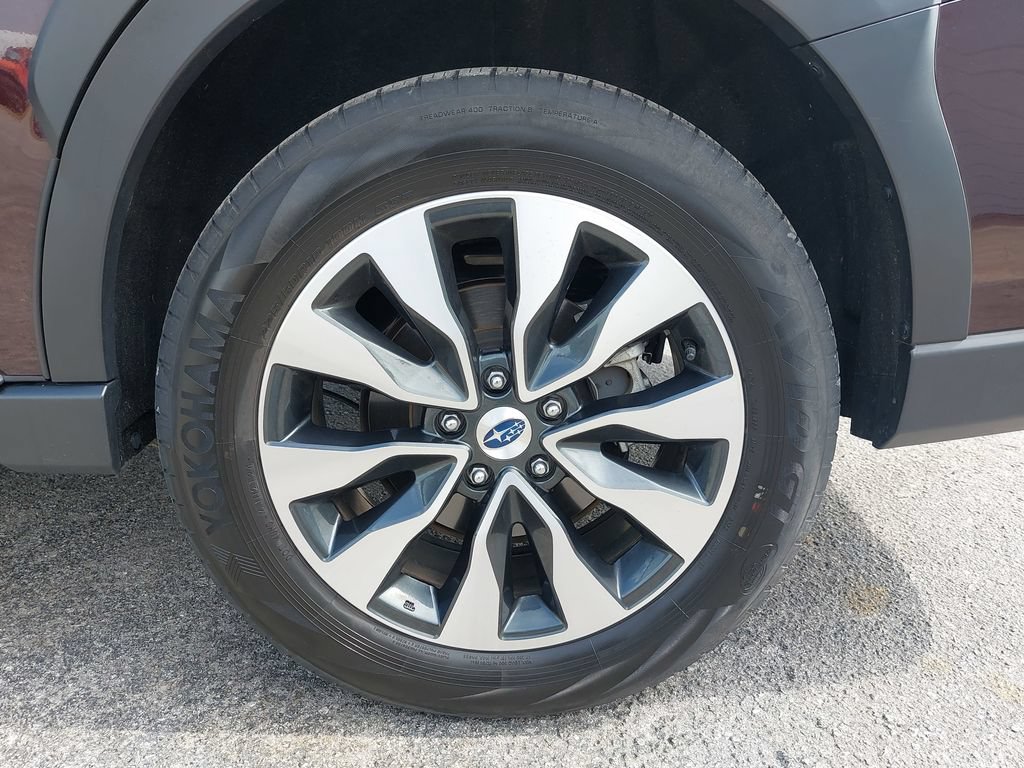 Certified 2025 Subaru Outback Touring AWD/4WD image 30