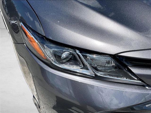 Used 2020 Toyota Camry LE FWD image 30