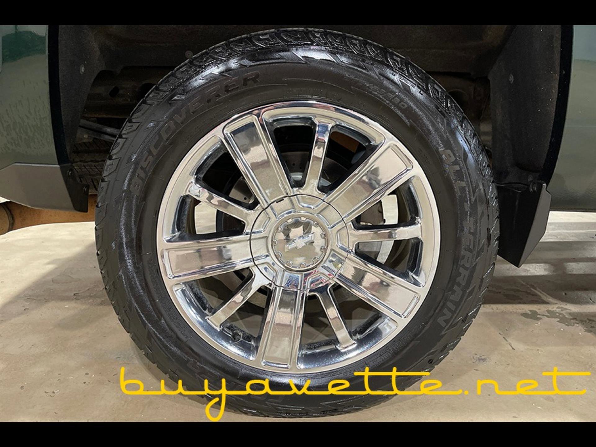 Used 2015 Chevrolet Silverado 1500 High Country w/ High Country Premium Package image 11